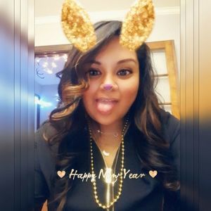 Meet your Posher, Desirea